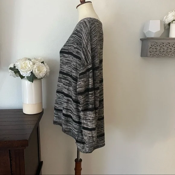 Eileen Fisher 100% linen striped dropped sleeve sweater grey black size large - Picture 5 of 12